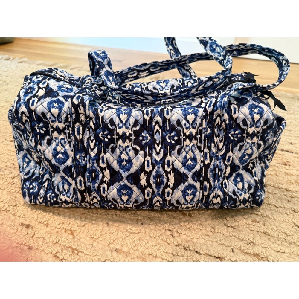 Vera Bradley Small Travel Duffel Ikat Island Blue Quilted Weekender Bag Strap